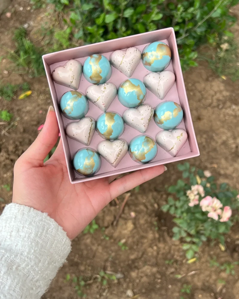 16 bonbons
