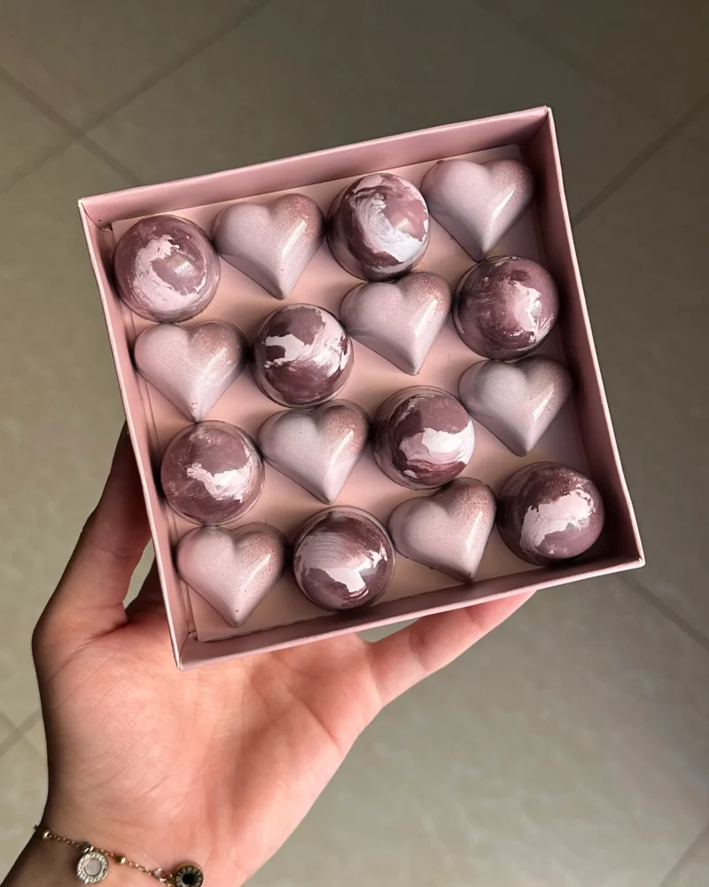 16 bonbons